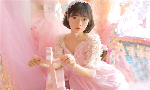曲水供卵试管代怀生子多少钱？这一直是很多不孕不育家庭关注的话题。在中国，不孕不育的发生率越来越高，根据《中国不孕不育现状调研报告》显示，育龄夫妇的不孕不育率从20年前的3%增长至现在的12.5%-18.2%，患者人数高达6000万以上。在这样的背景下，许多家庭通过供卵试管来实现自己的生育梦想。那么，供卵试管代怀生子的费用到底是多少呢？